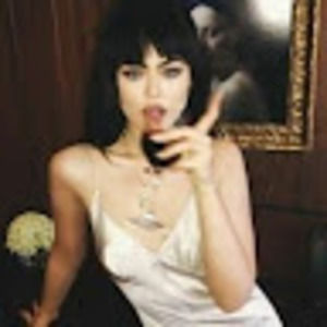 Meet your Posher, Loida